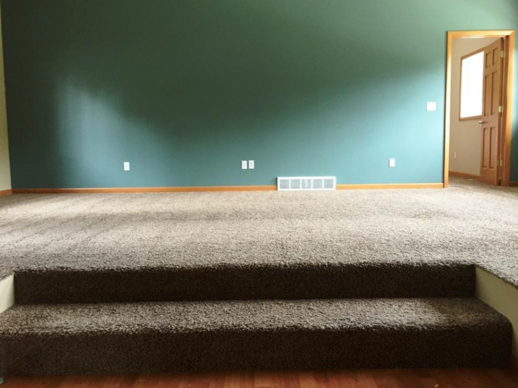 3592 Fenner Road Muskegon, MI 49445 - Photo 6 of 22 Living Room