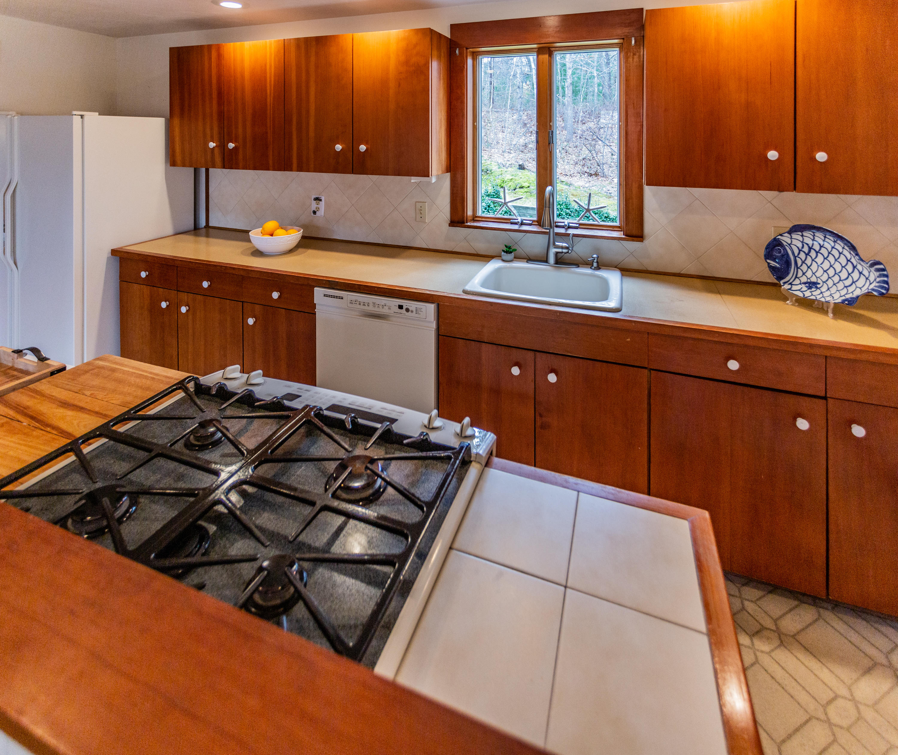 35 Scargo Hill Road Dennis, MA 02638 - Photo 7 of 39 35 Scargo Hill RoadDennis_Michelle Kaye