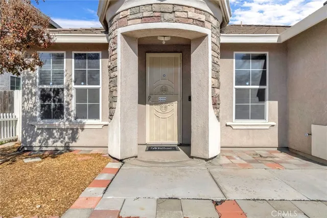 a view of entrance of the house