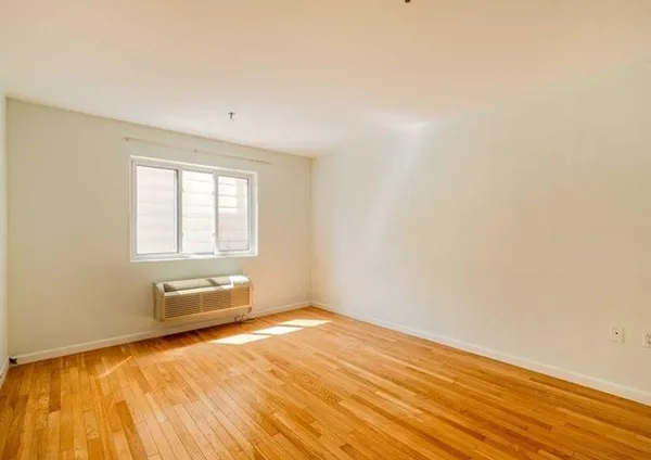 $2,950 | 10 Palisade Avenue, Unit 2C, Cliffside Park, NJ 07010