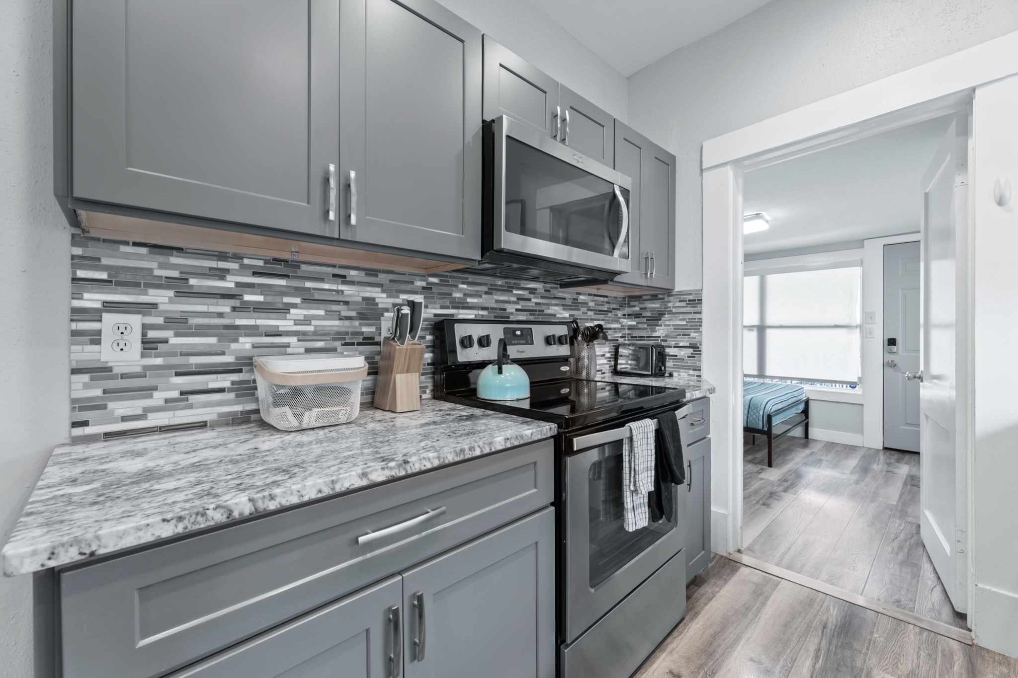 412 Drew Street, Unit 4 Houston, TX 77006 - Photo 6 of 28