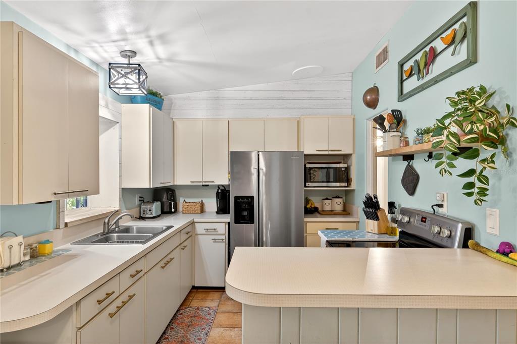 2249 Minnesota Avenue Winter Park, FL 32789 - Photo 10 of 70