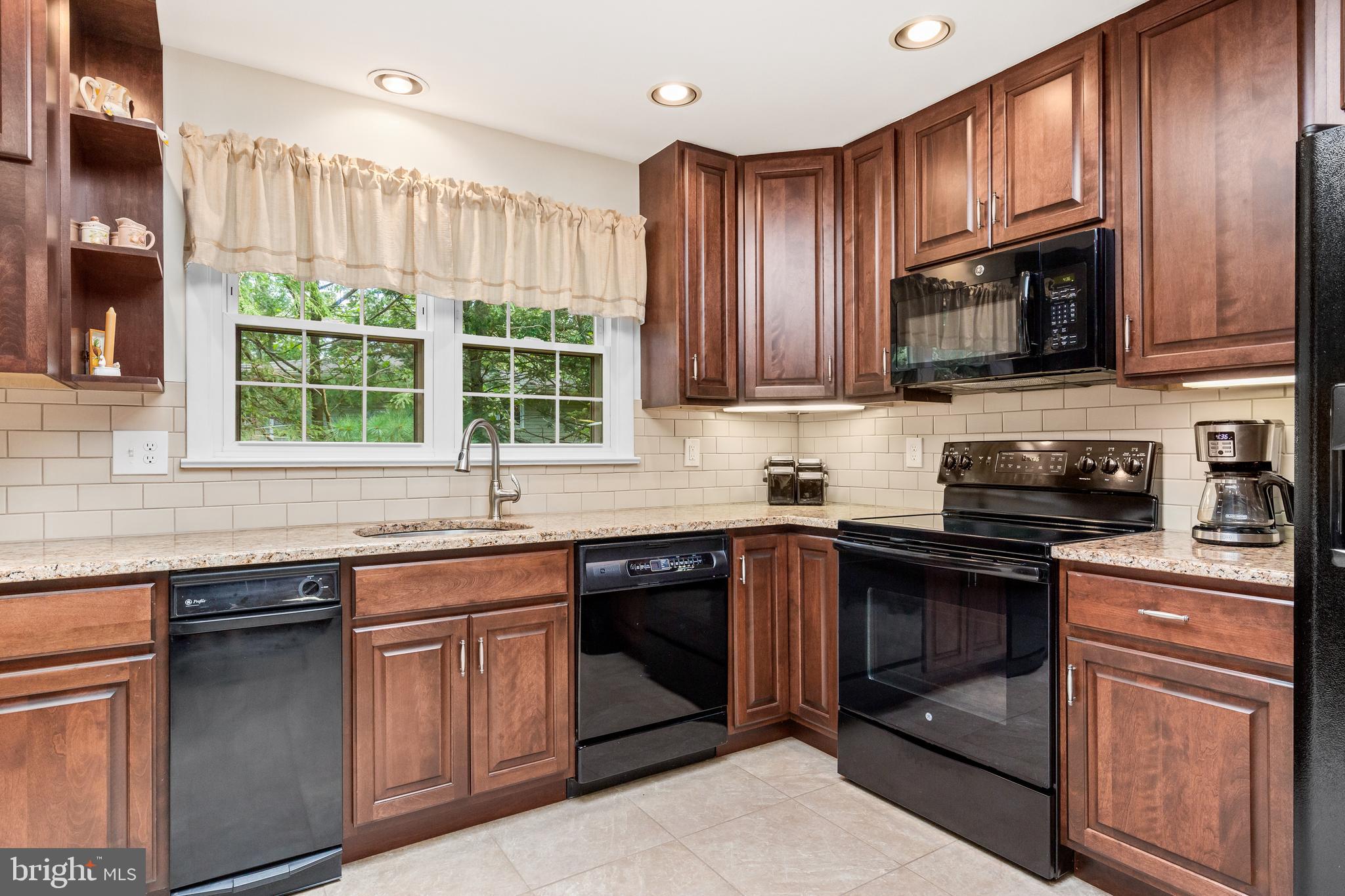1398 Stokes Road Medford, NJ 08055 - Photo 14 of 46