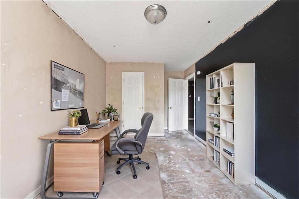 3785 Soapstone Road Decatur, GA 30034 - Photo 3 of 33