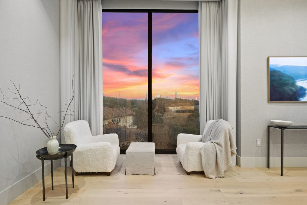 5 Inwood Cove Austin, TX 78746 - Photo 15 of 39 Sitting room featuring baseboards and light wood-type flooring