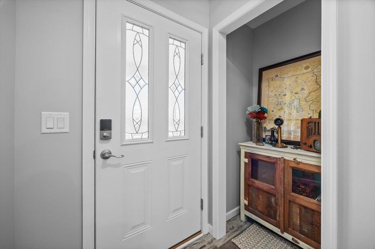 7 Oak View Drive Staunton, VA 24401 - Photo 4 of 53