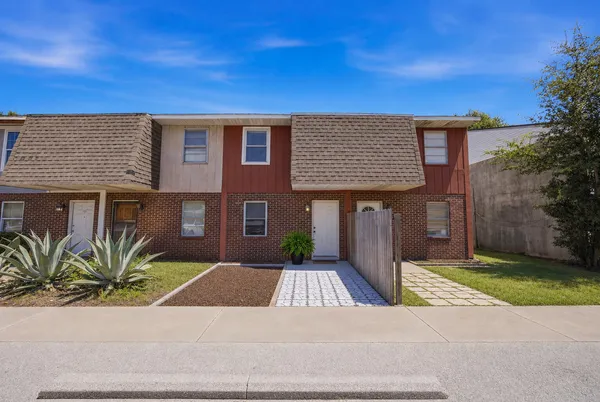 $175,000 | 145 4th Avenue, Unit C2, Shalimar, FL 32579