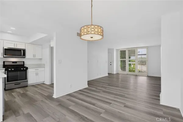 $1,290,000 | 2450 Vista Hogar, Newport Beach, CA 92660
