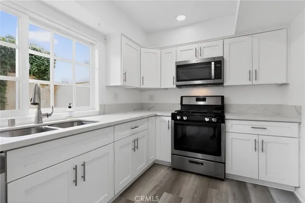 $1,290,000 | 2450 Vista Hogar, Newport Beach, CA 92660