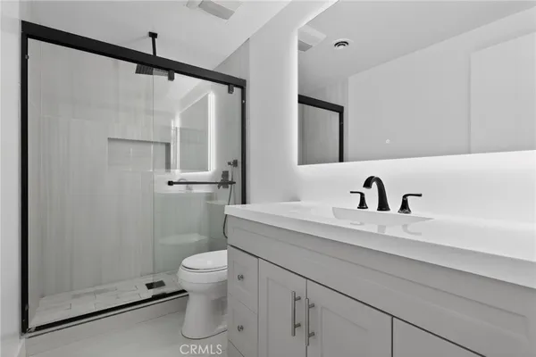 $1,290,000 | 2450 Vista Hogar, Newport Beach, CA 92660