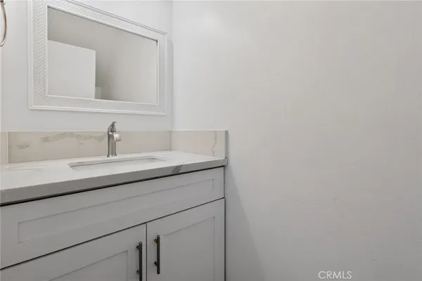 $1,290,000 | 2450 Vista Hogar, Newport Beach, CA 92660