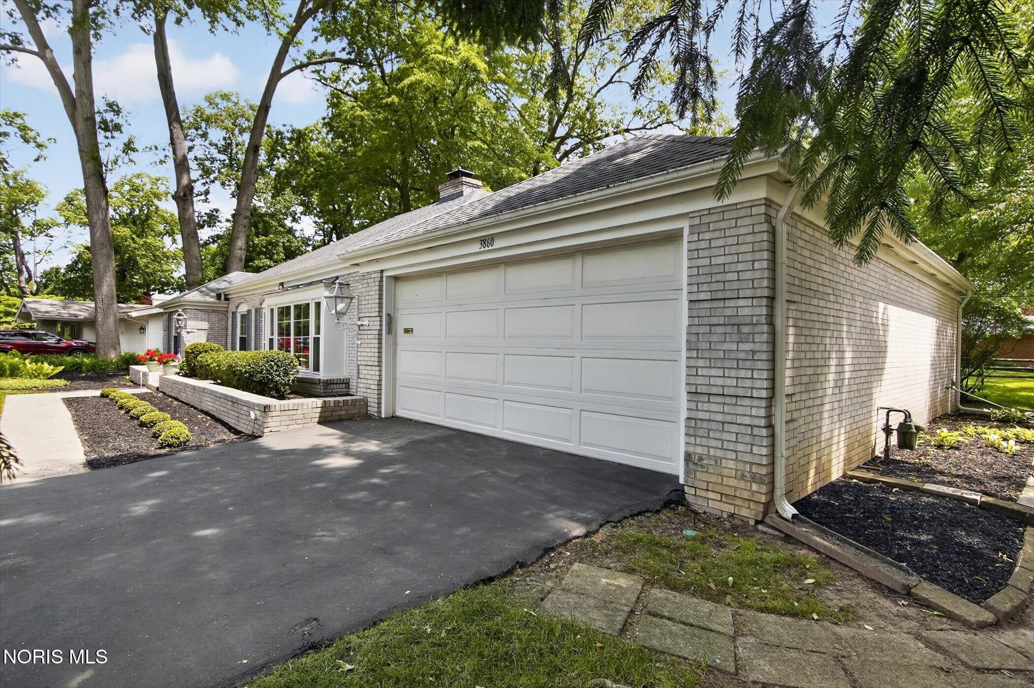 3860 Surrey Road Toledo, OH 43623 - Photo 5 of 45 Gallery Image 5