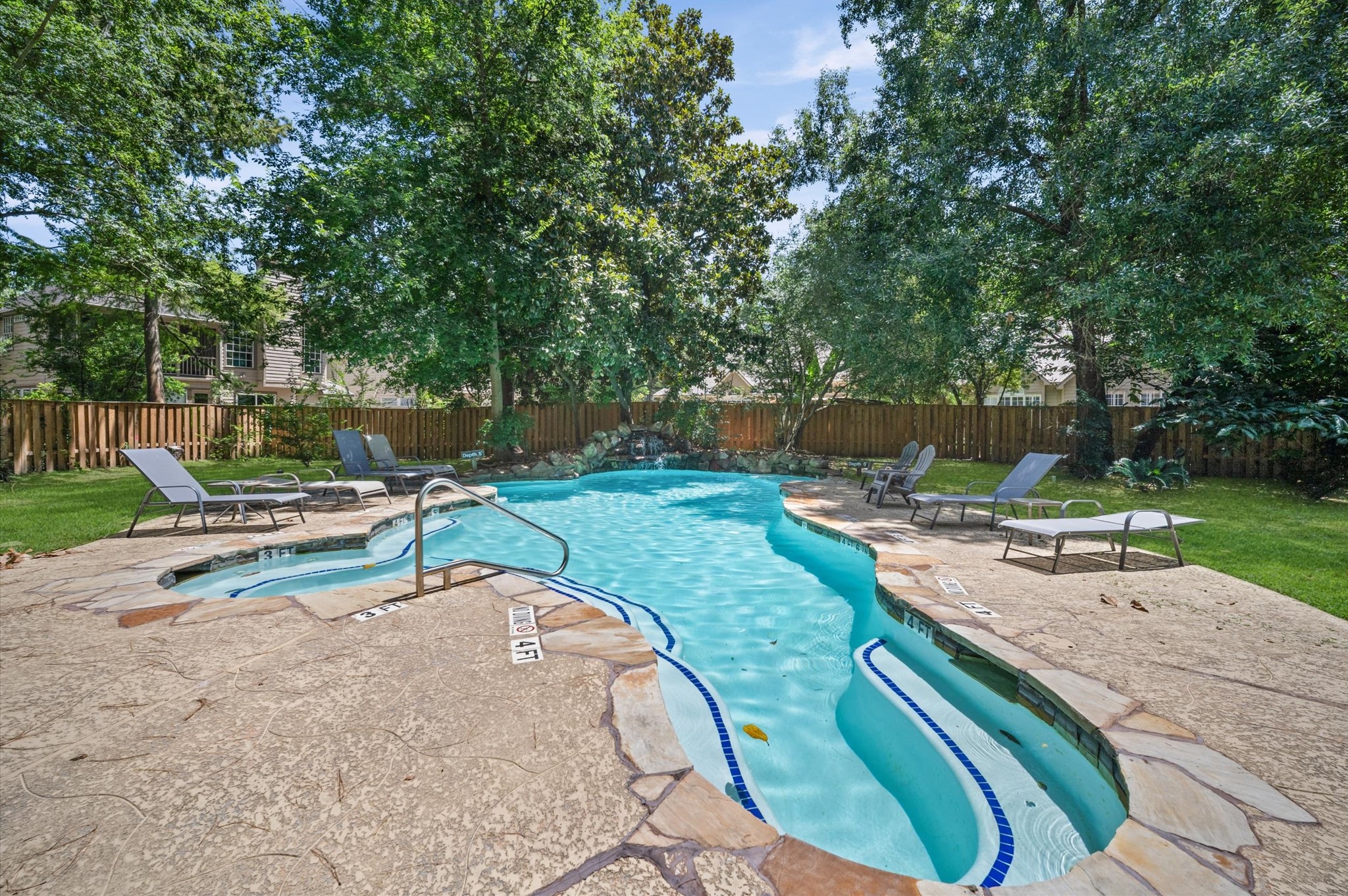 13 Lakeridge Drive Spring, TX 77381 - Photo 33 of 39 Gallery Image 33