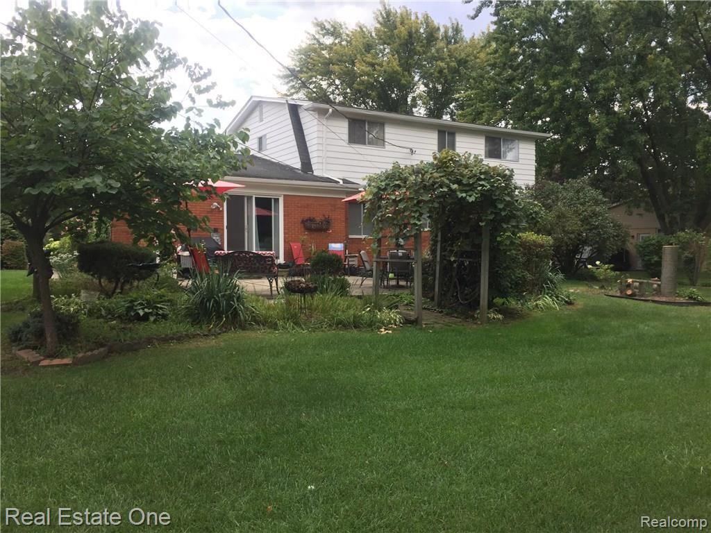 2224 West Wattles Road Troy, MI 48098 - Photo 14 of 15 IMG_0580.JPG