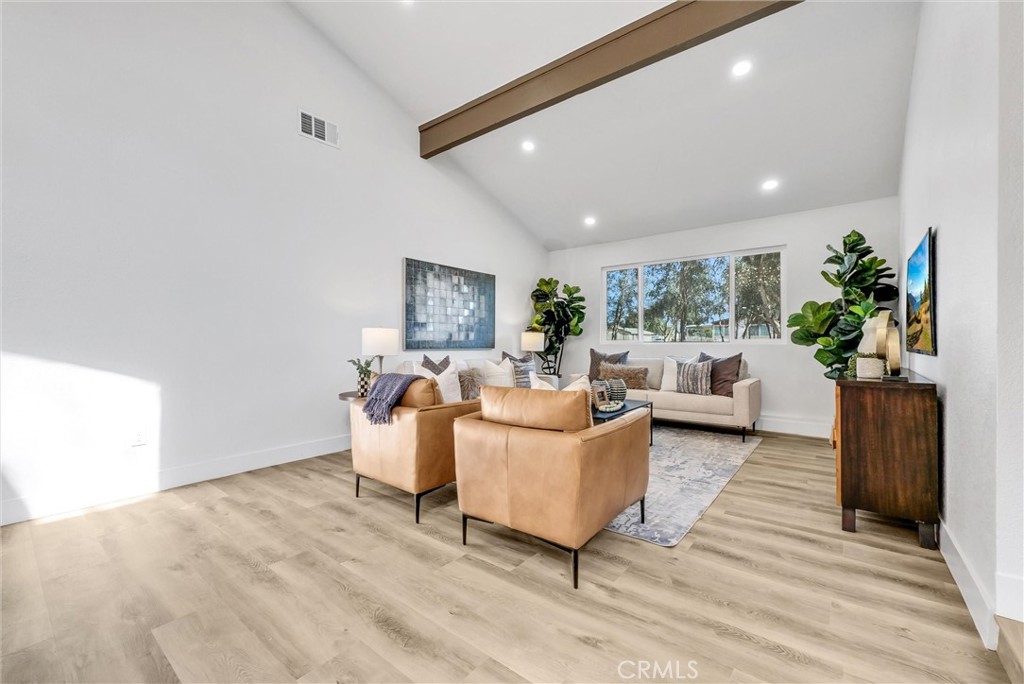 28625 Shady Tree Lane Winchester, CA 92596 - Photo 6 of 51