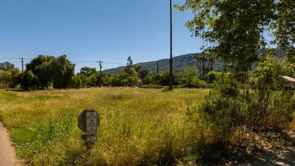 $3,000,000 | 325 Bryant Street, Ojai, CA 93023