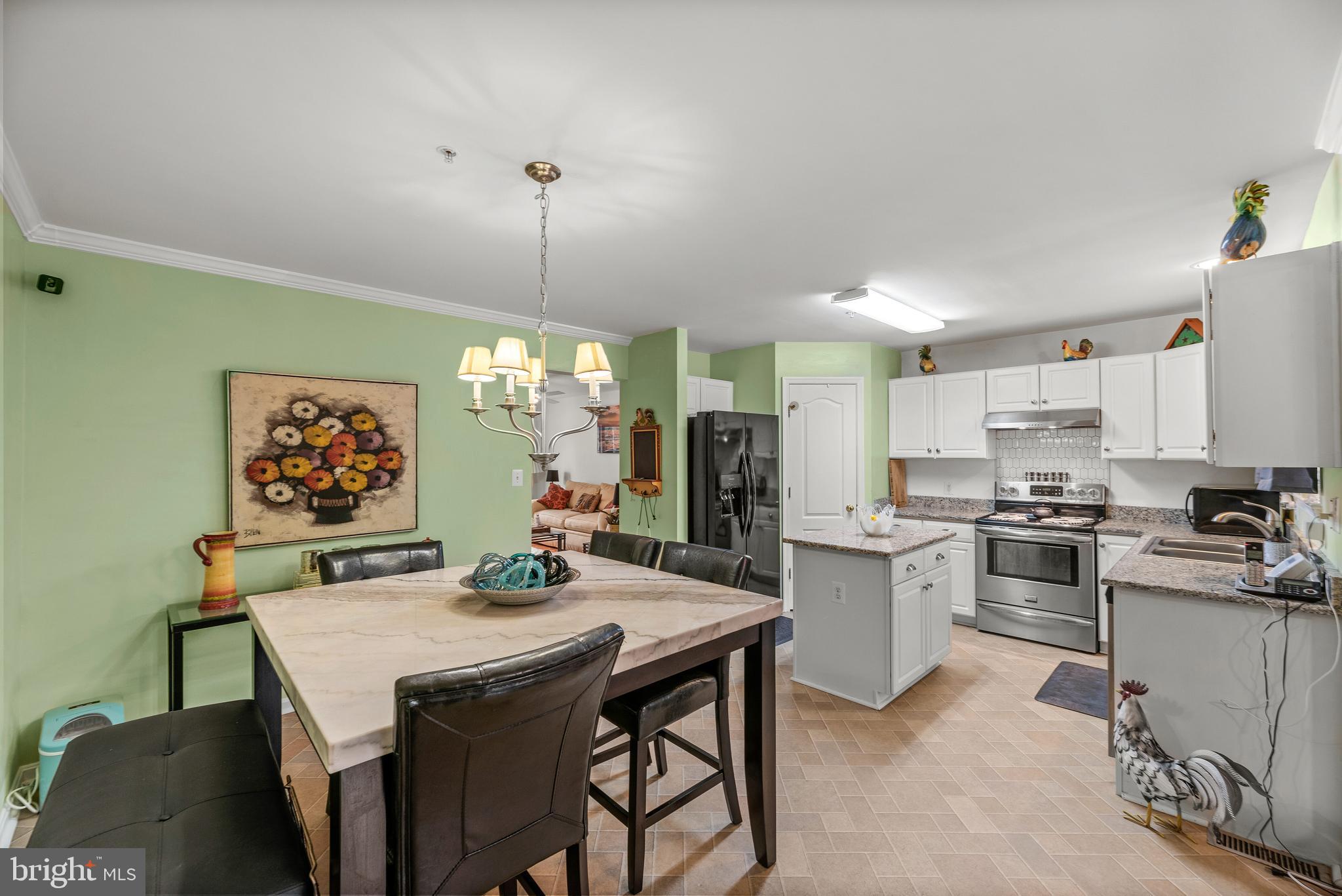138 Carolstowne Road Reisterstown, MD 21136 - Photo 15 of 46 Dining room