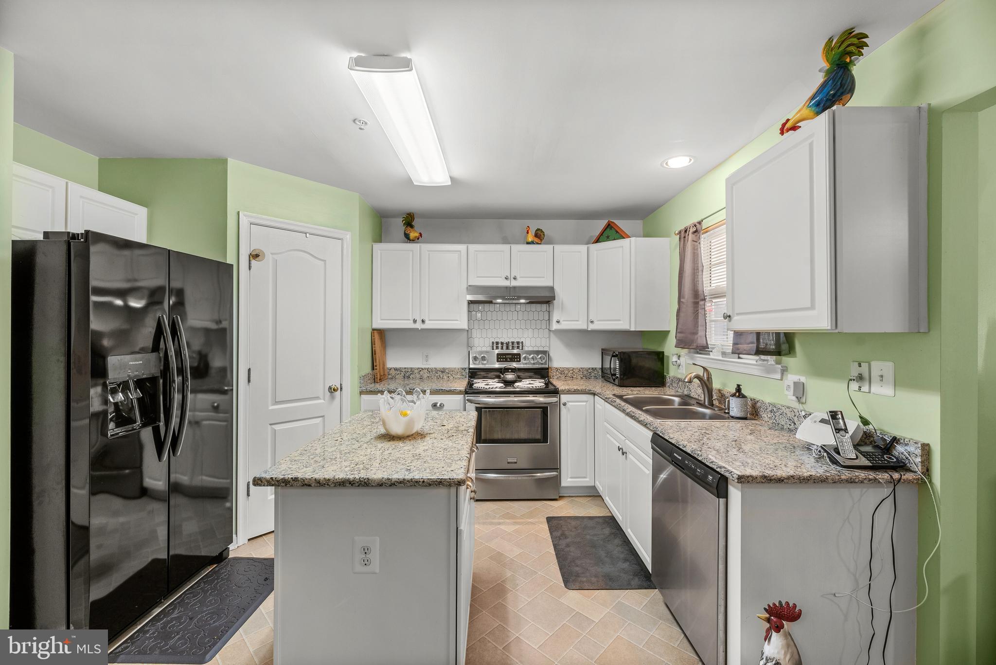 138 Carolstowne Road Reisterstown, MD 21136 - Photo 17 of 46 Kitchen