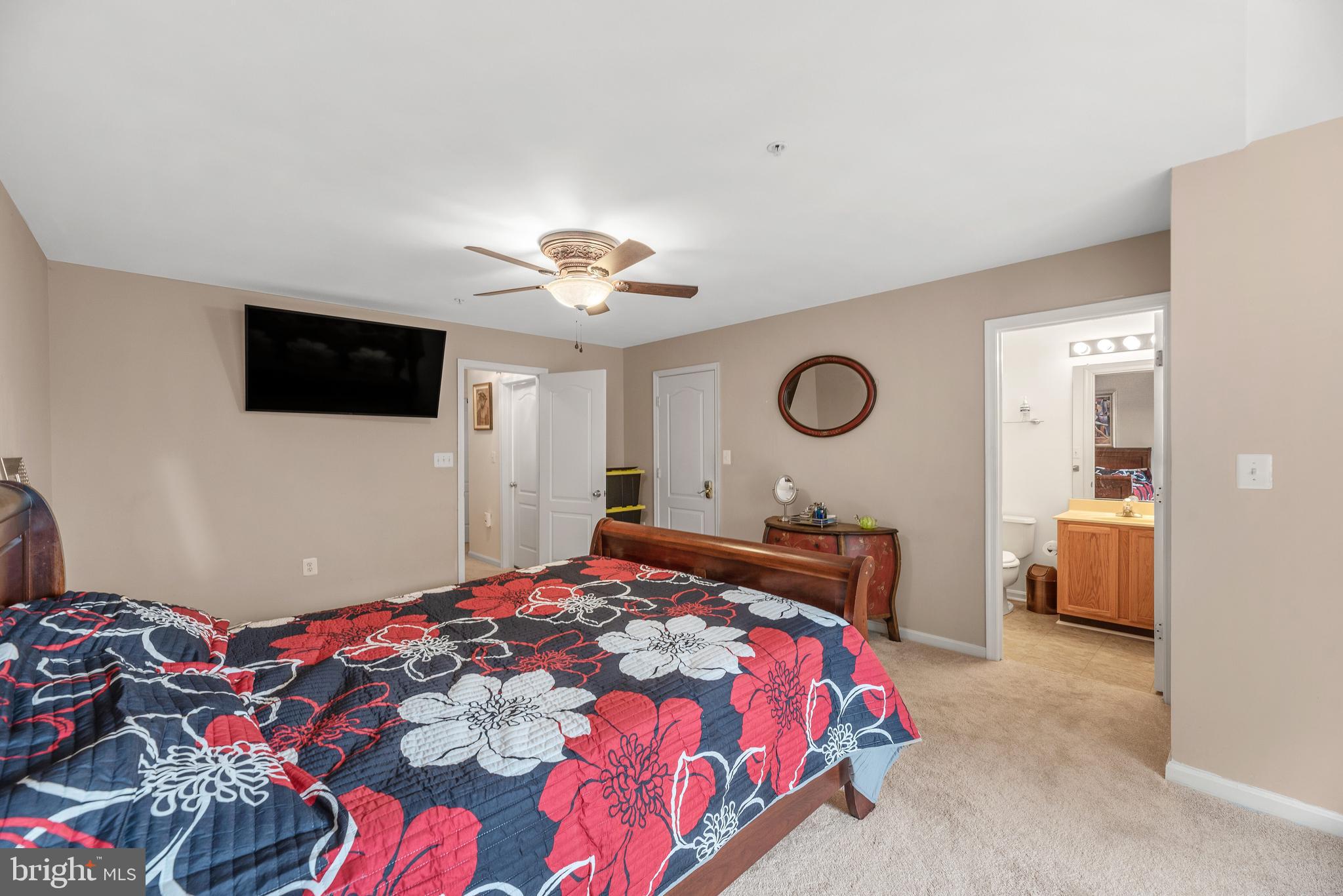 138 Carolstowne Road Reisterstown, MD 21136 - Photo 30 of 46 Owner's bedroom