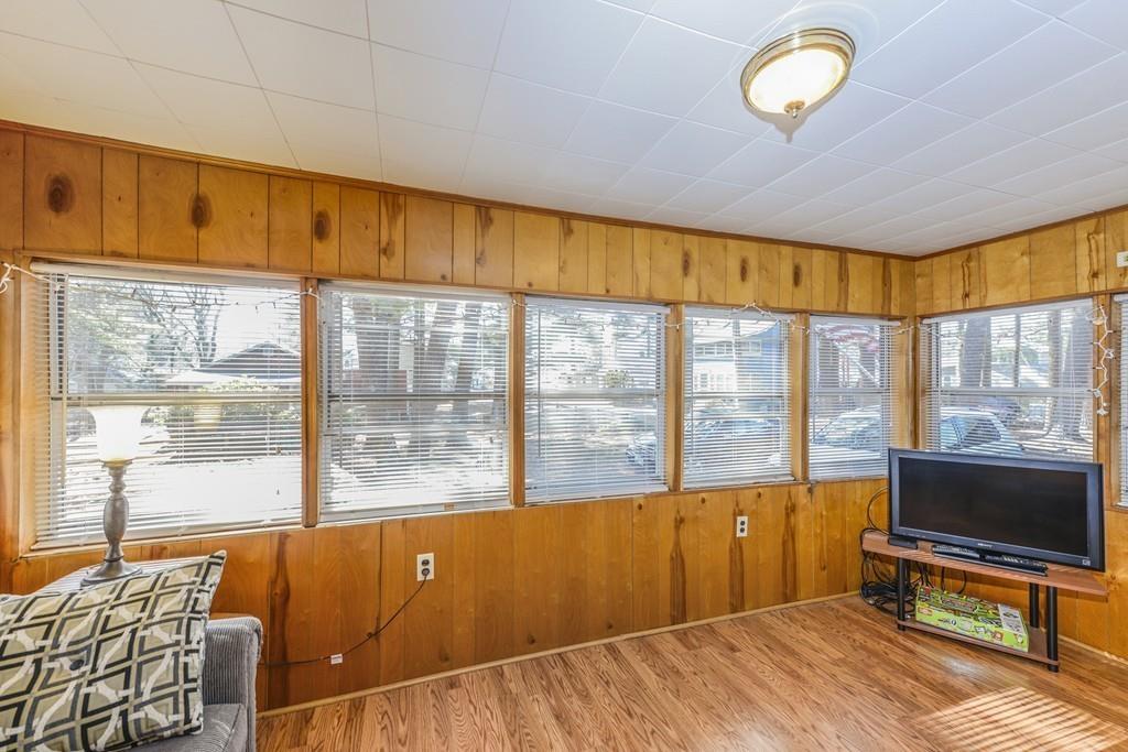 11 Charles Street Wareham, MA 02571 - Photo 6 of 16 Gallery Image 6