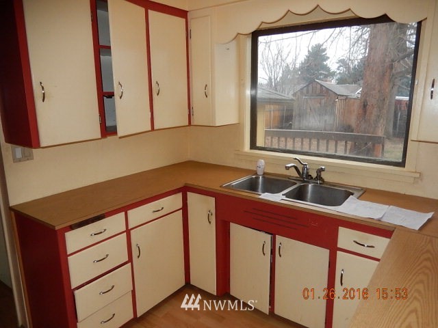 124 Sheridan Road Walla Walla, WA 99362 - Photo 8 of 17 Gallery Image 8