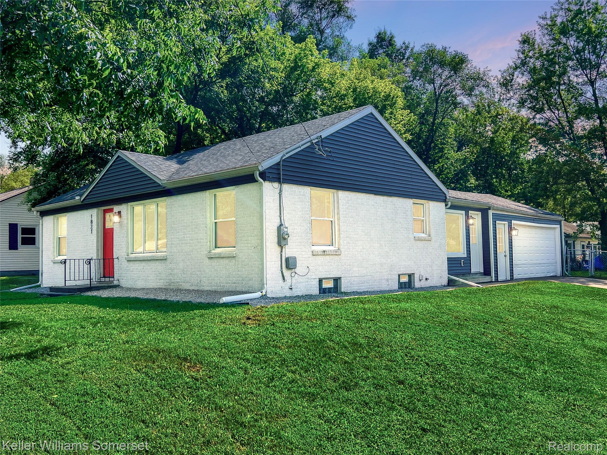 1821 Nazareth Road Kalamazoo, MI 49048 - Photo 3 of 20 3.JPG