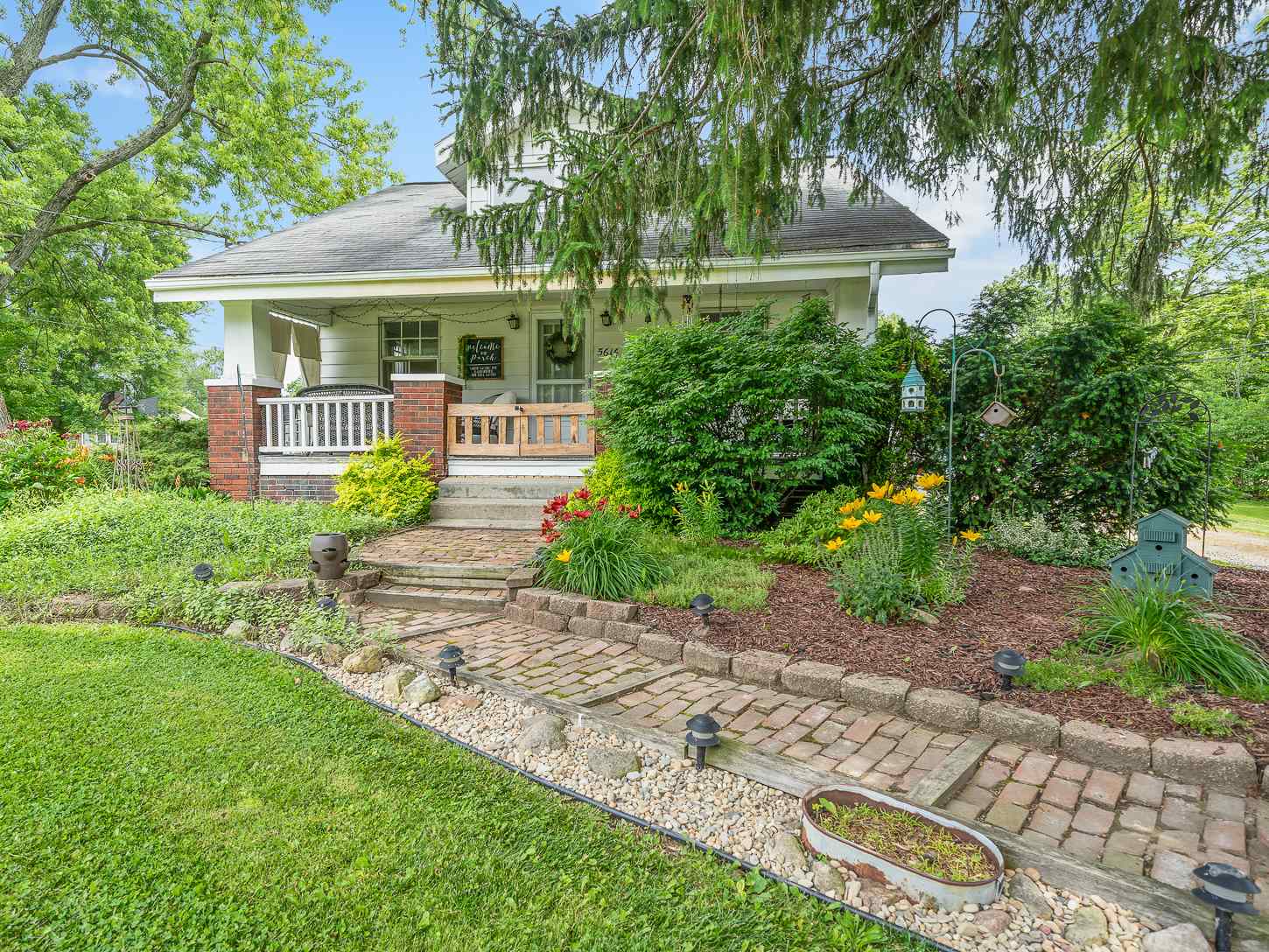 5616 Leesburg Road Fort Wayne, IN 46818 - Photo 3 of 36
