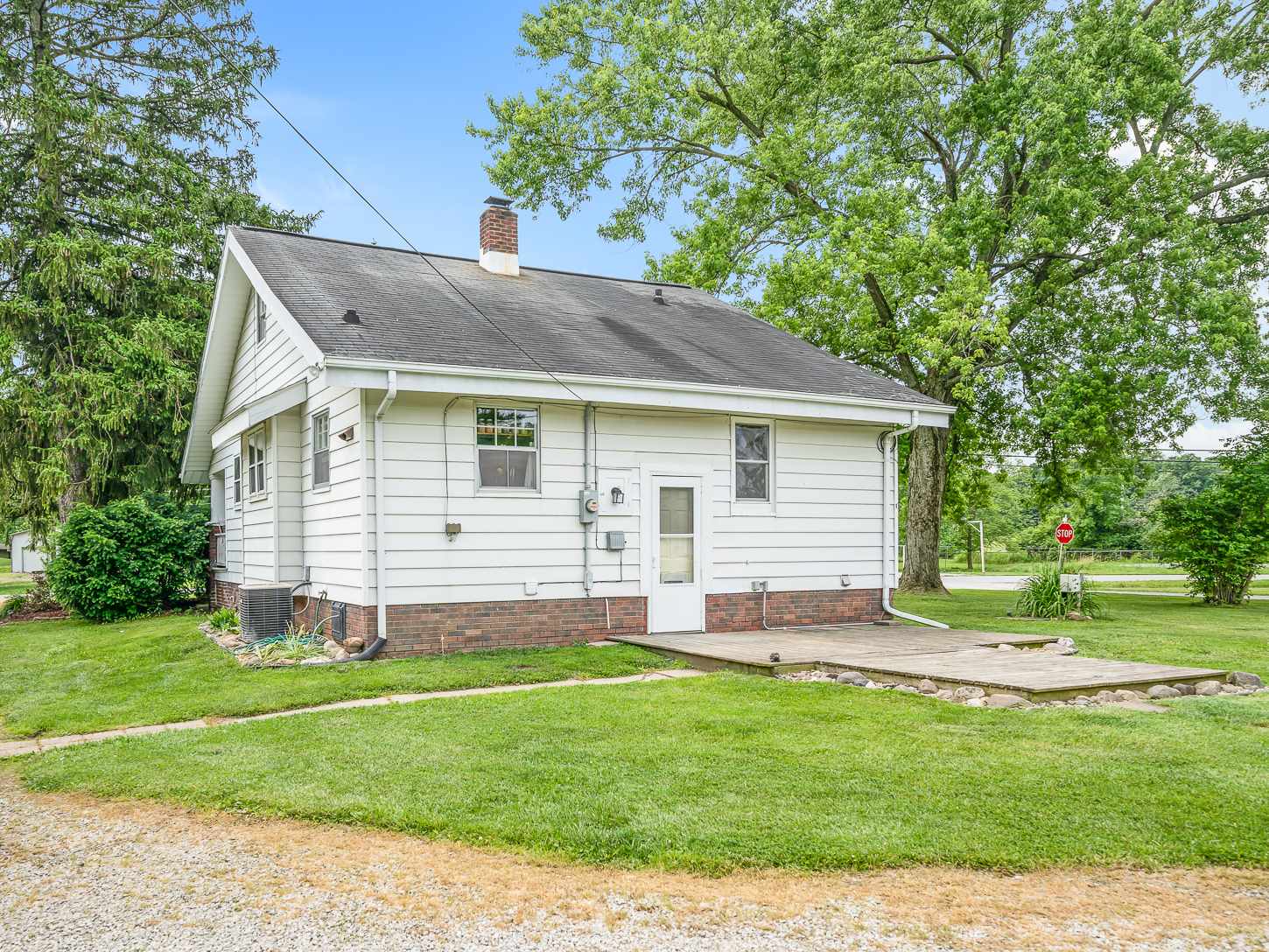 5616 Leesburg Road Fort Wayne, IN 46818 - Photo 6 of 36