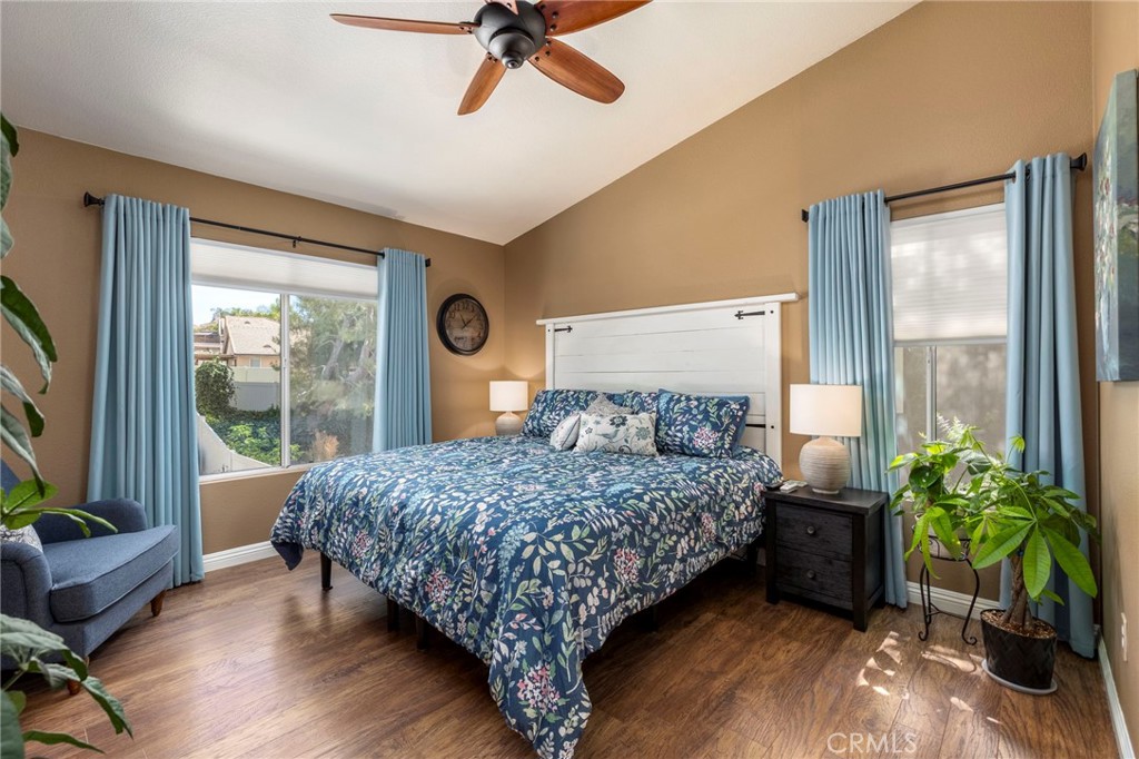 45166 Via Quivera Temecula, CA 92592 - Photo 19 of 34 Primary Suite