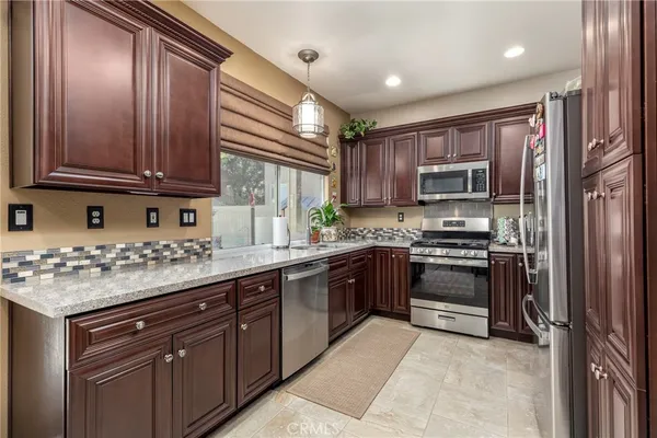 $740,000 | 45166 Via Quivera, Temecula, CA 92592