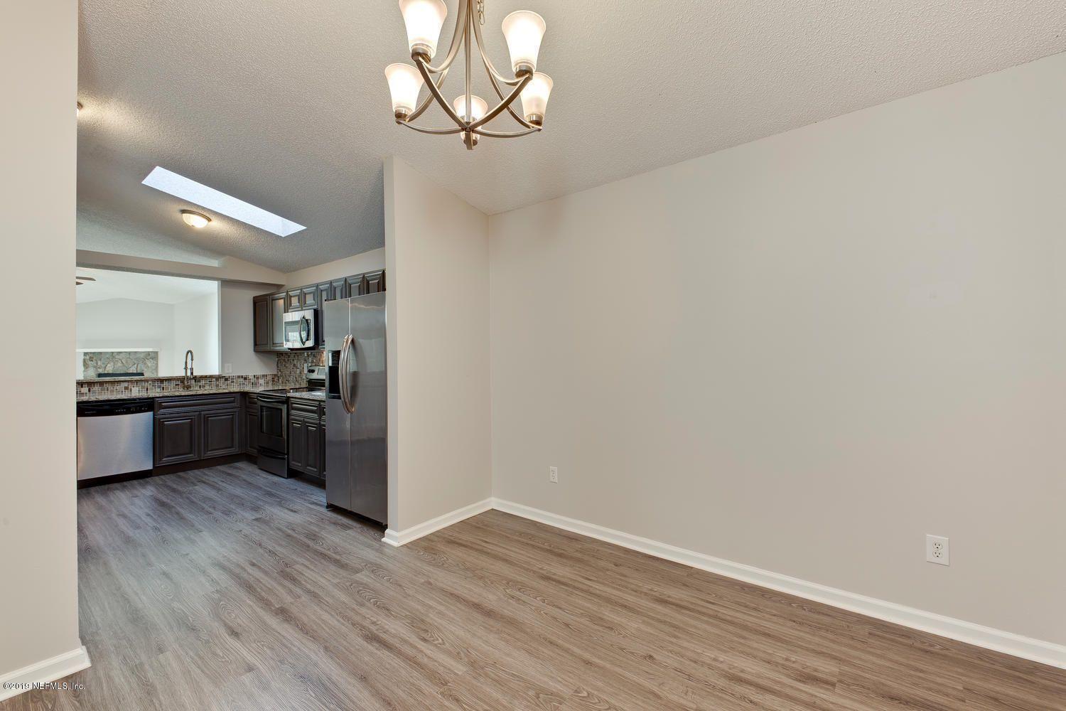 11200 Ridgetop Lane Jacksonville, FL 32225 - Photo 4 of 30 20190106010704383334000000-o