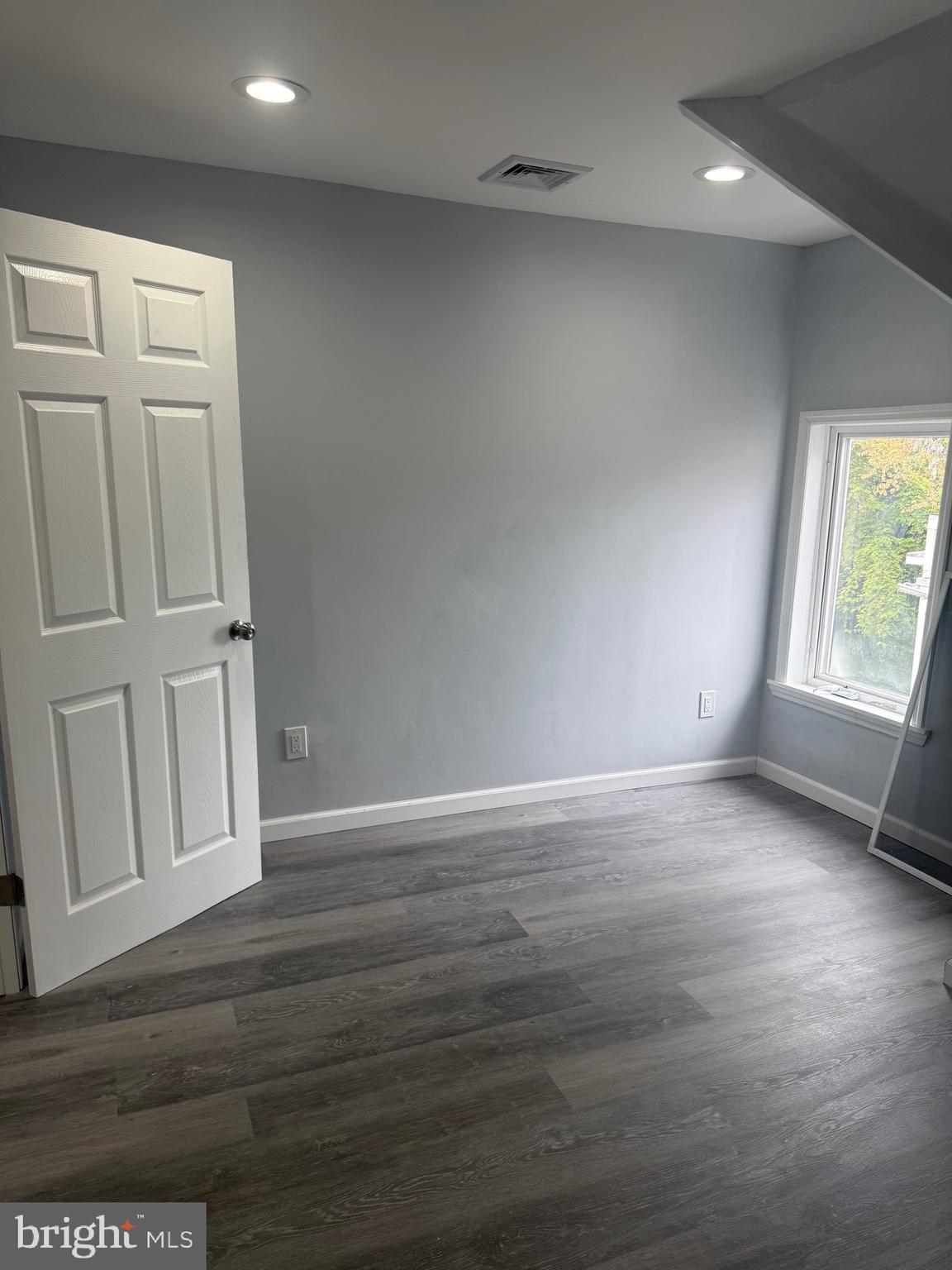 307 Spring Street, Unit 3 Trenton, NJ 08618 - Photo 12 of 12
