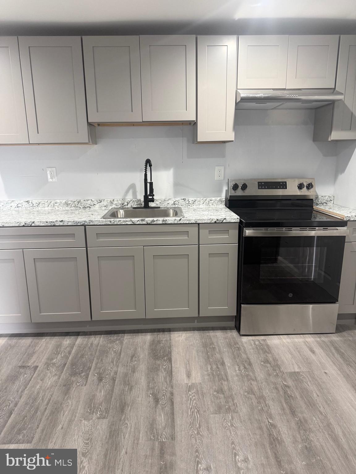 307 Spring Street, Unit 3 Trenton, NJ 08618 - Photo 5 of 12