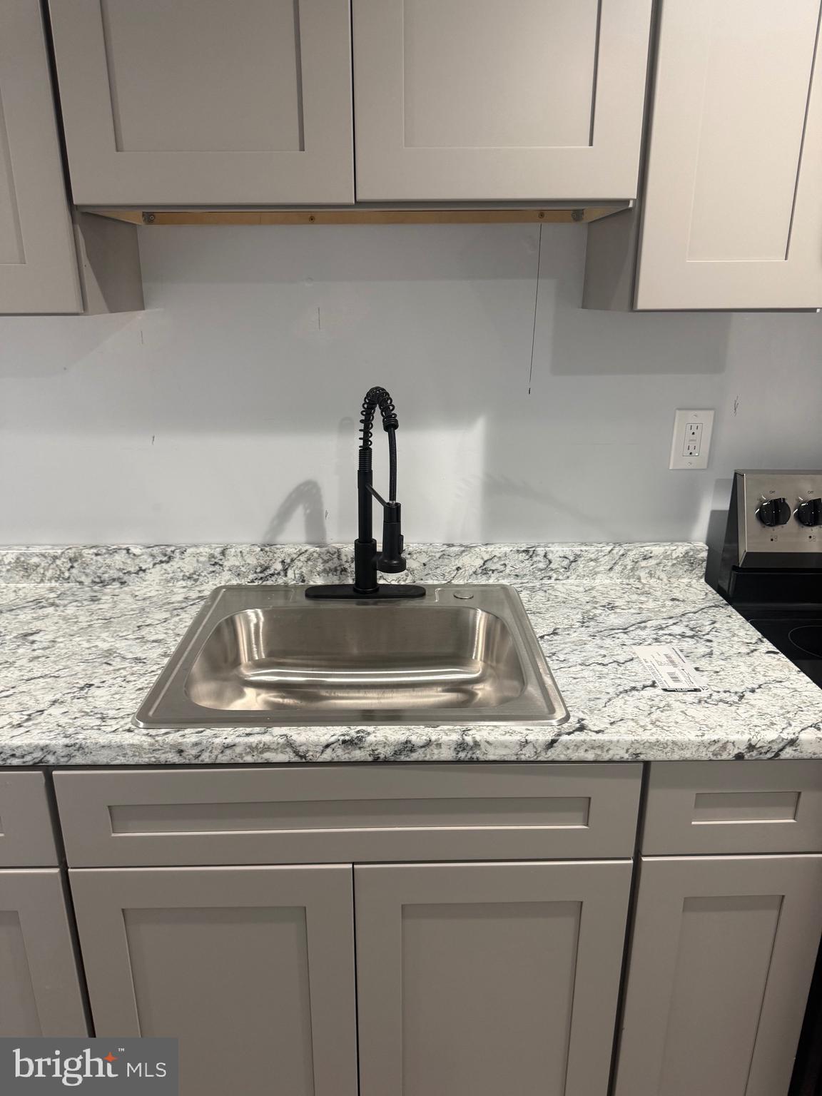 307 Spring Street, Unit 3 Trenton, NJ 08618 - Photo 6 of 12