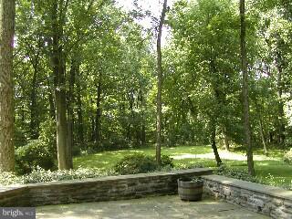 727 Glengarry Road Philadelphia, PA 19118 - Photo 3 of 4 Gallery Image 3