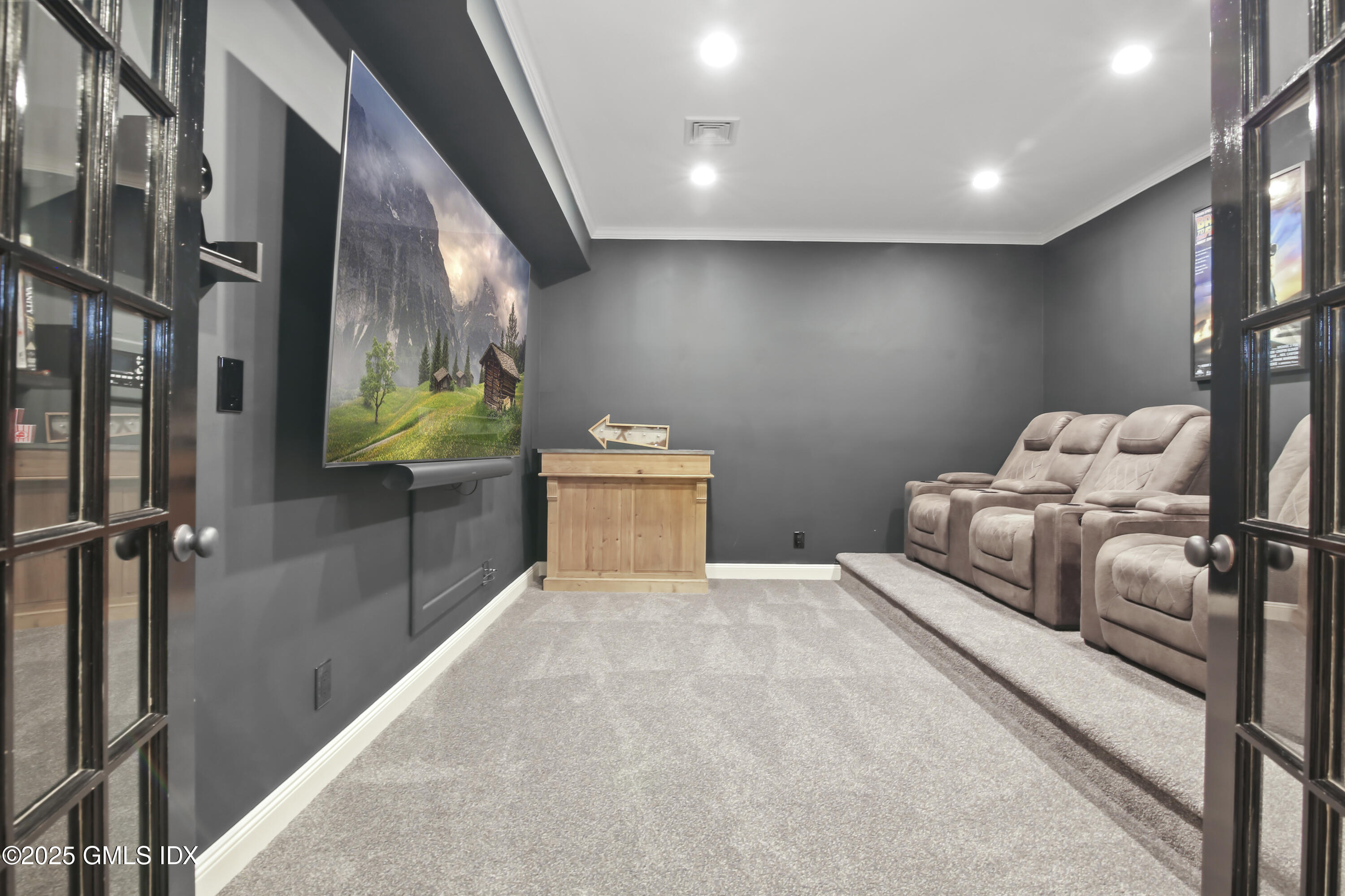 45 Willow Road Riverside, CT 06878 - Photo 11 of 14 a bedroom with furniture and a window