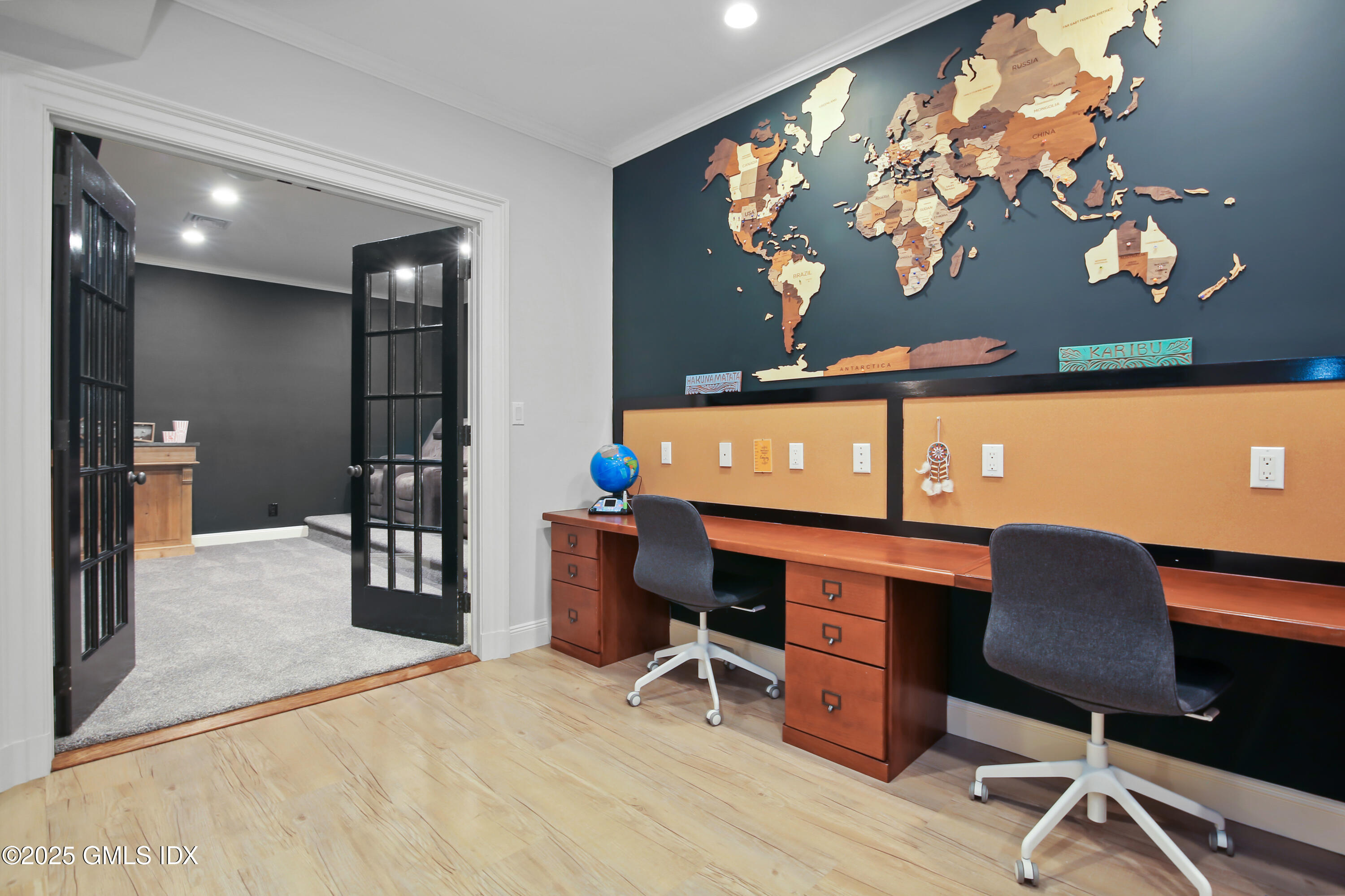 45 Willow Road Riverside, CT 06878 - Photo 12 of 14 a room with a table chairs and wooden floor