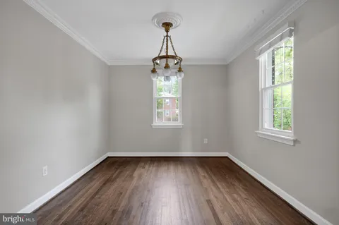 $385,000 | 6 Ashby Street, Unit C, Alexandria, VA 22305