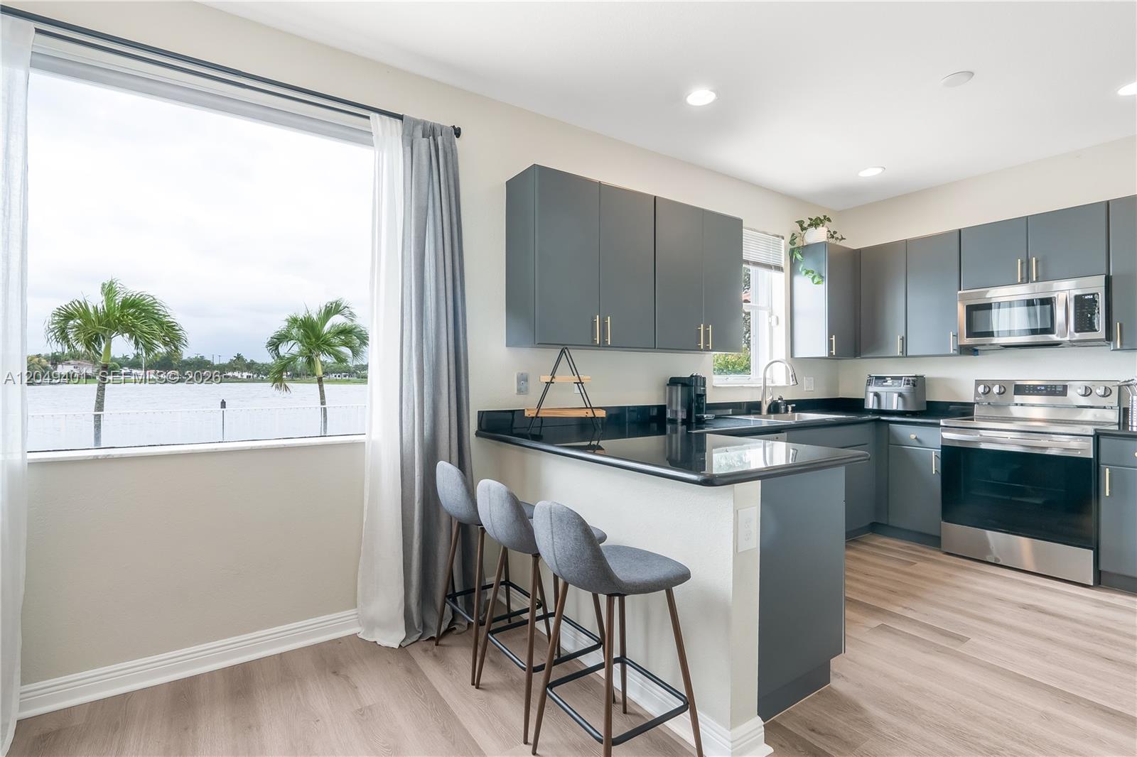 13724 Southwest 52nd Street Miramar, FL 33027 - Photo 13 of 36