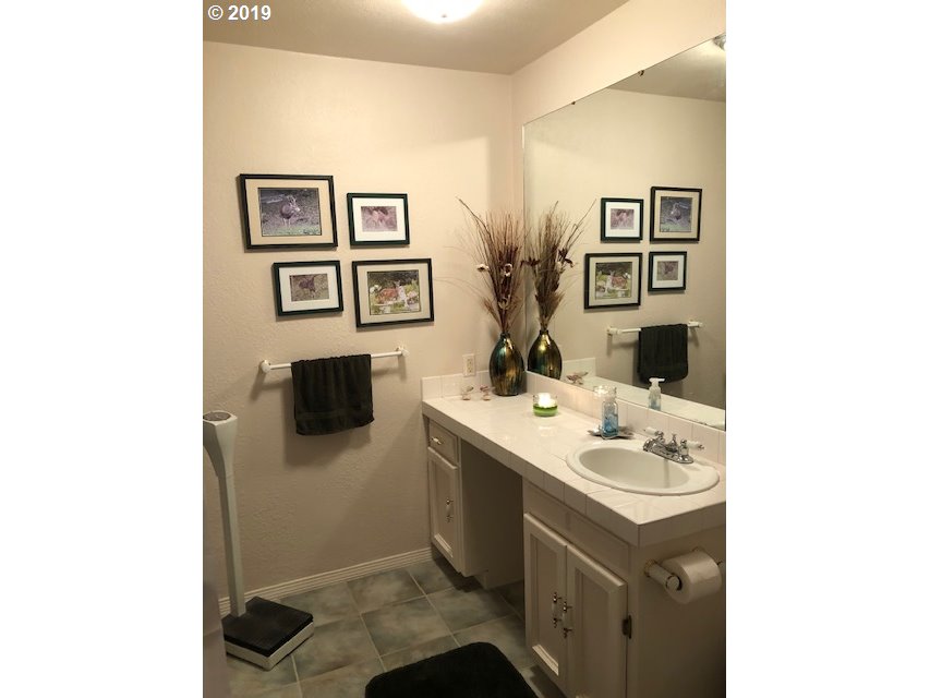 66697 Gunderson Road North Bend, OR 97459 - Photo 12 of 28