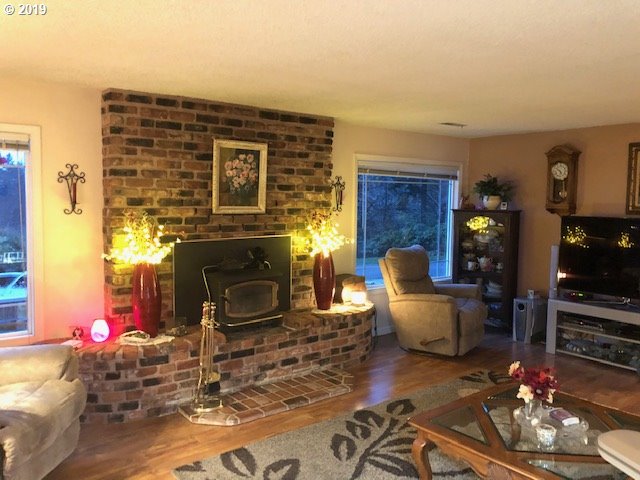 66697 Gunderson Road North Bend, OR 97459 - Photo 5 of 28