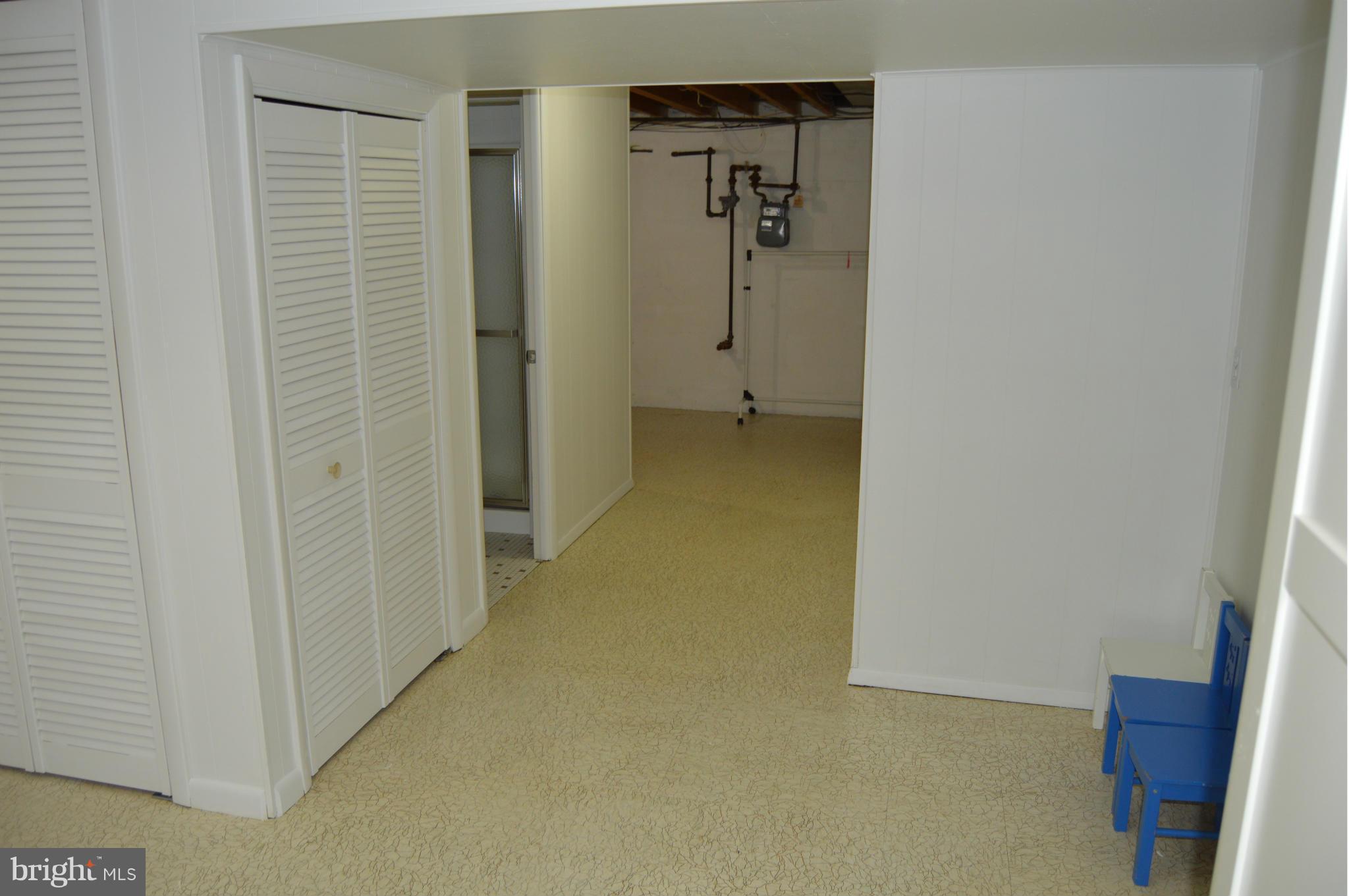 10709 Edgewood Avenue Silver Spring, MD 20901 - Photo 18 of 25 Interior (General)