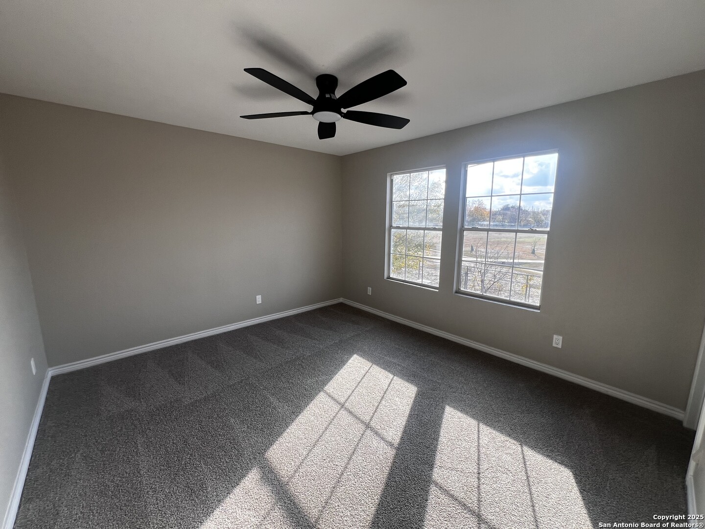 735 Inks Farm San Antonio, TX 78228 - Photo 11 of 17 a view of an empty room with a window