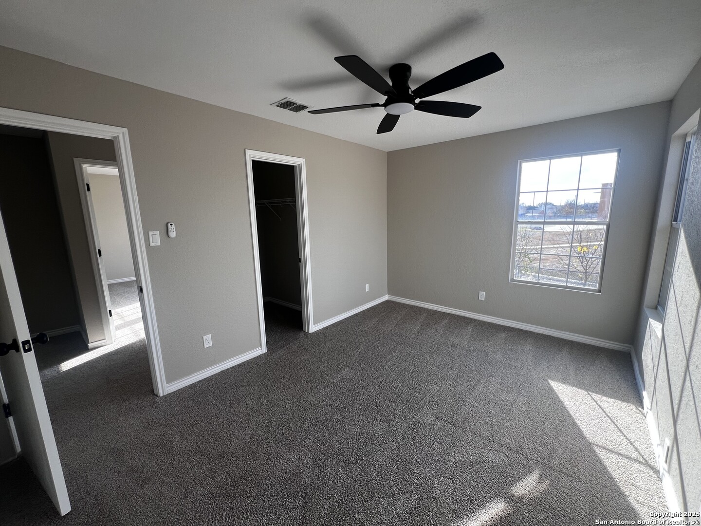 735 Inks Farm San Antonio, TX 78228 - Photo 16 of 17 a view of an empty room with a window