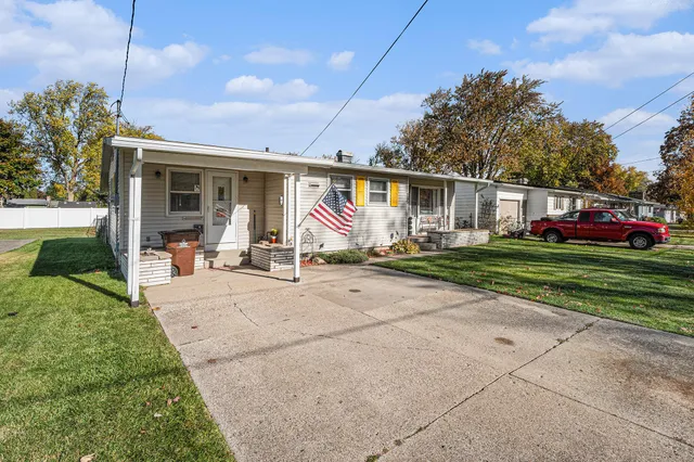 $210,000 | 165 West Gardner Street, Sparta, MI 49345