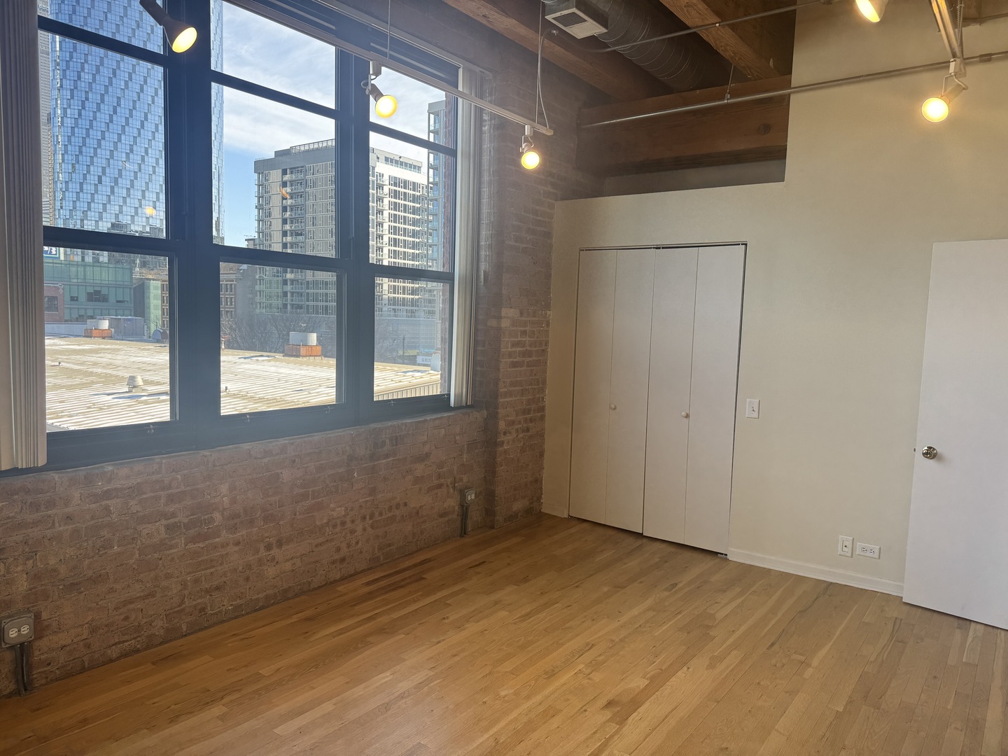 14 North Peoria Street, Unit 4F Chicago, IL 60607 - Photo 14 of 20