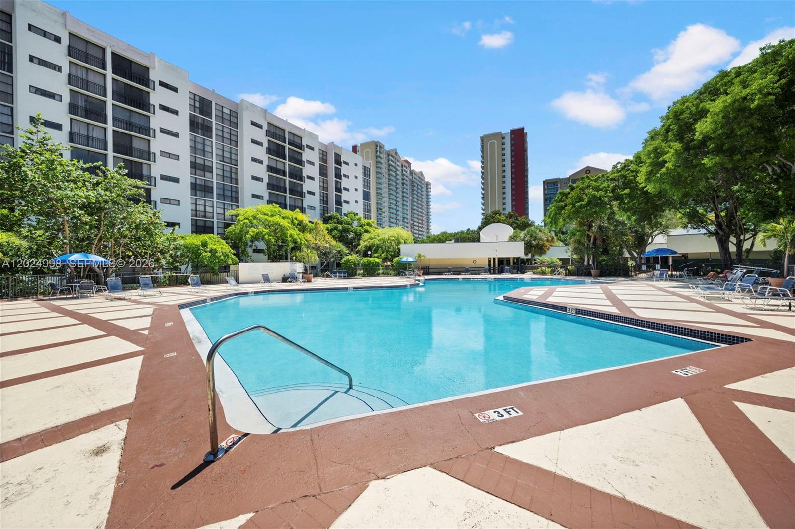 17011 North Bay Road, Unit 417 Sunny Isles Beach, FL 33160 - Photo 15 of 21