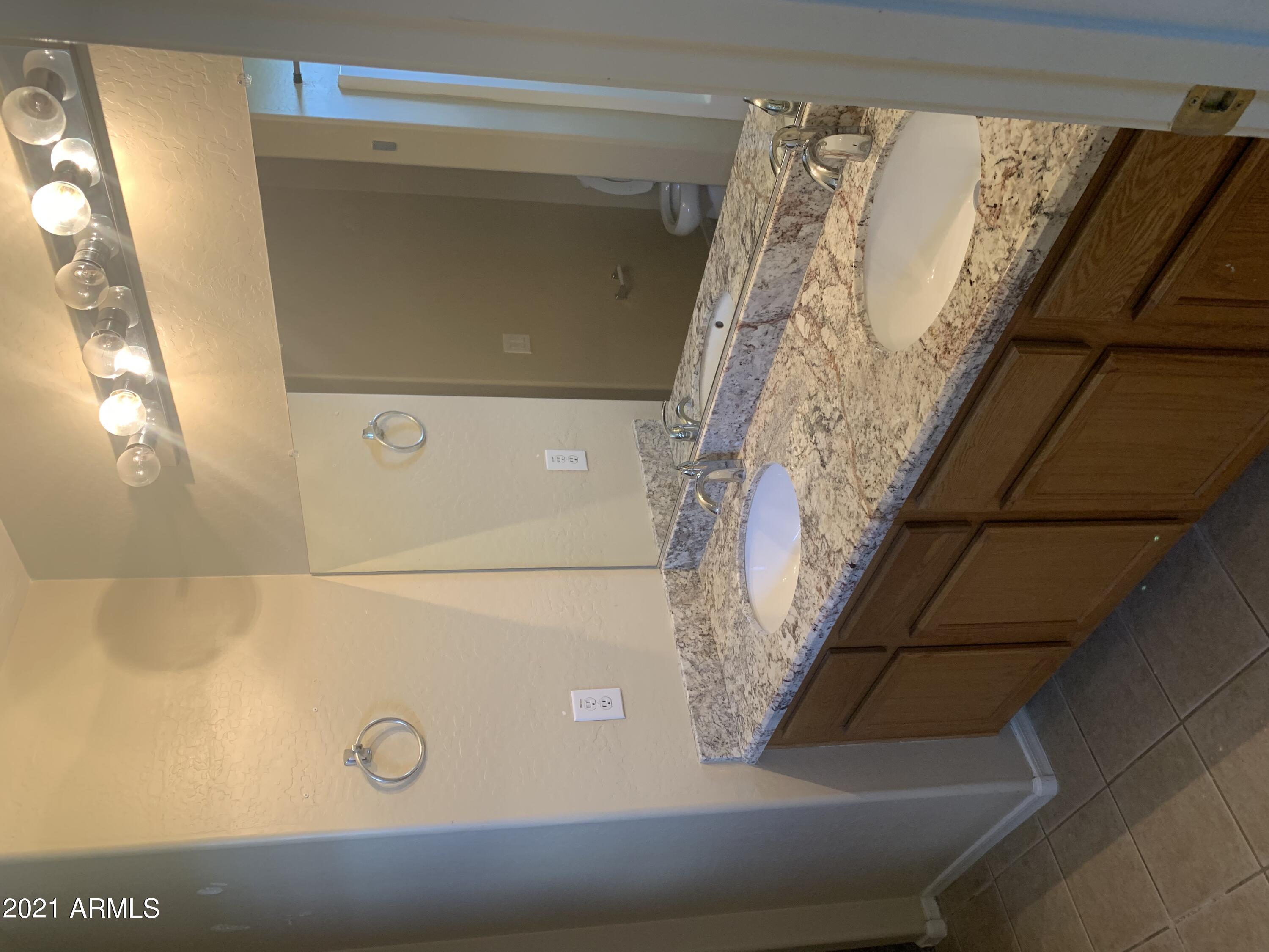 11832 West Dos Rios Drive Sun City, AZ 85373 - Photo 10 of 12 F889C10E-F1E3-4A0B-A9B7-02CA6A4F4EF9