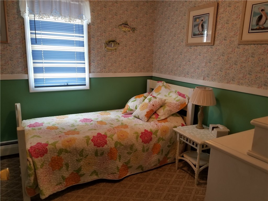 81 Camden Road Narragansett, RI 02882 - Photo 17 of 31
