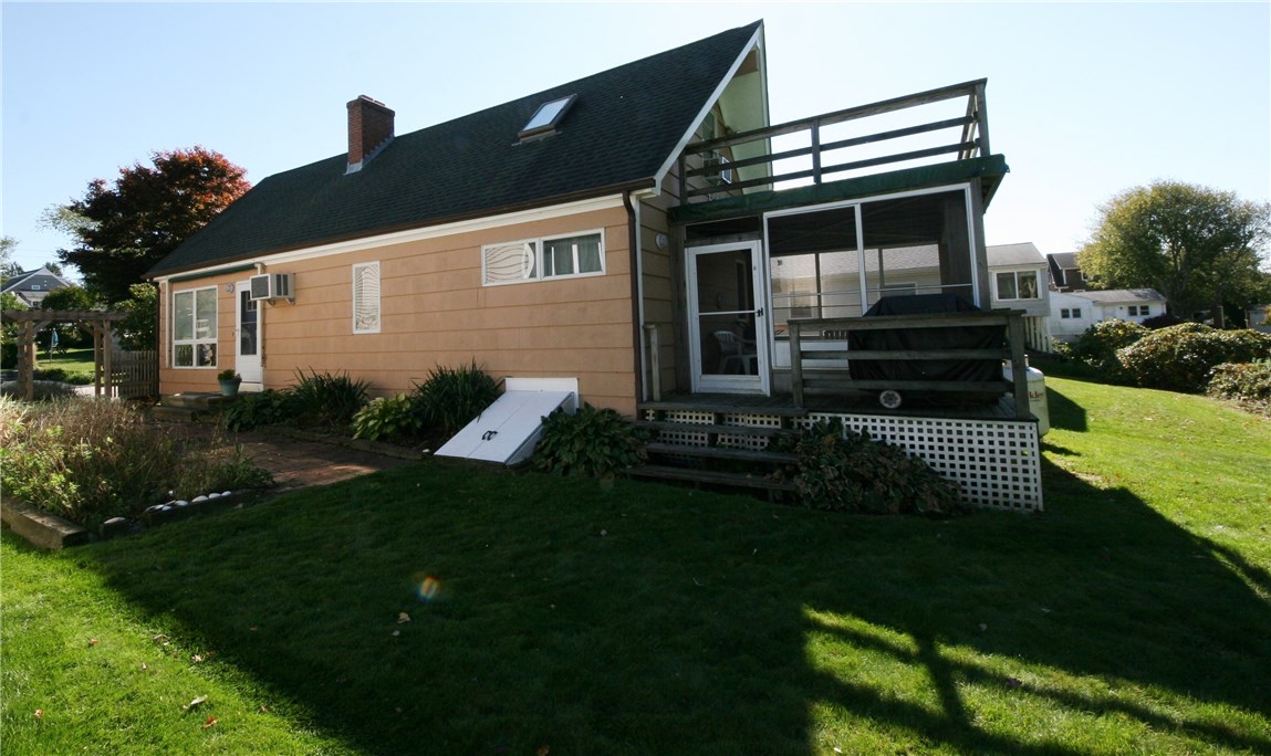 81 Camden Road Narragansett, RI 02882 - Photo 5 of 31